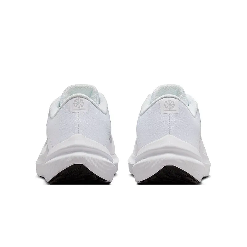 Men's sneakers Nike Winflo 10 DV shock-absorbing, white